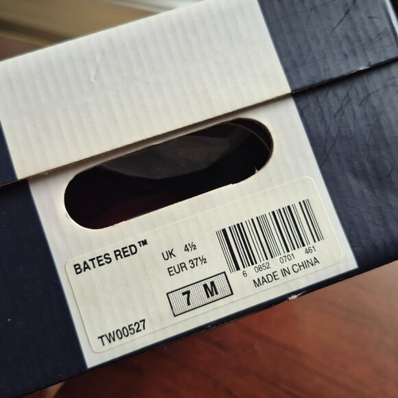 BNIB Tommy Hilfiger Sandals Shoes Red Womens 7M EU 37.5 - Picture 7 of 7